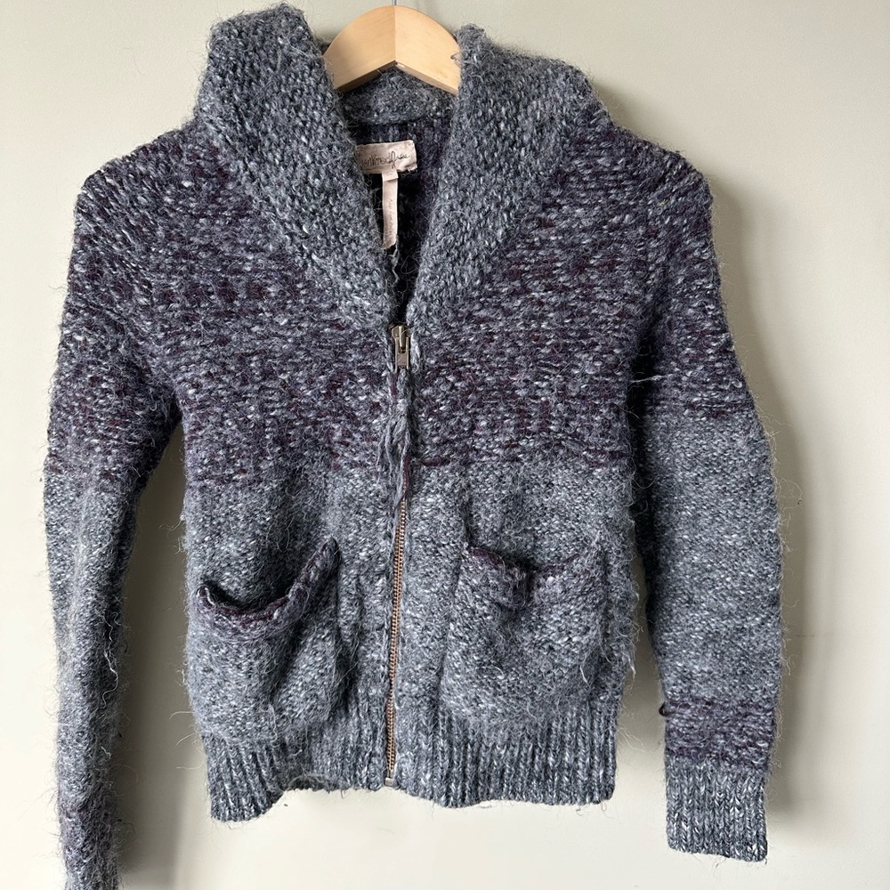Aritzia Wilfred Free Wool Zip up Sweater Size Medium